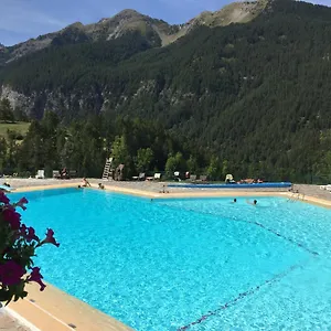 https://chalet-la-source.fr-provencehotel.com